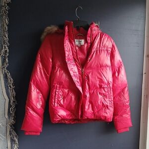 EUC Sun Valley Shiny Red Puffer Jacket with Fur Trim And Hood Size Large
